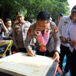 Kapolda Sulsel Resmikan Jembatan Gantung Dusun Pakka Desa Nepo Kabupaten Barru, Dukung Aksesibilitas dan Kesejahteraan Masyarakat