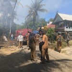 ​Diduga Korsleting Listrik, Rumah Panggung di Tanete Rilau Barru Ludes Terbakar