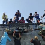 ​Tanggap Darurat, Tim Damkar Barru Evakuasi Korban Tersengat Listrik di Ajjakkang