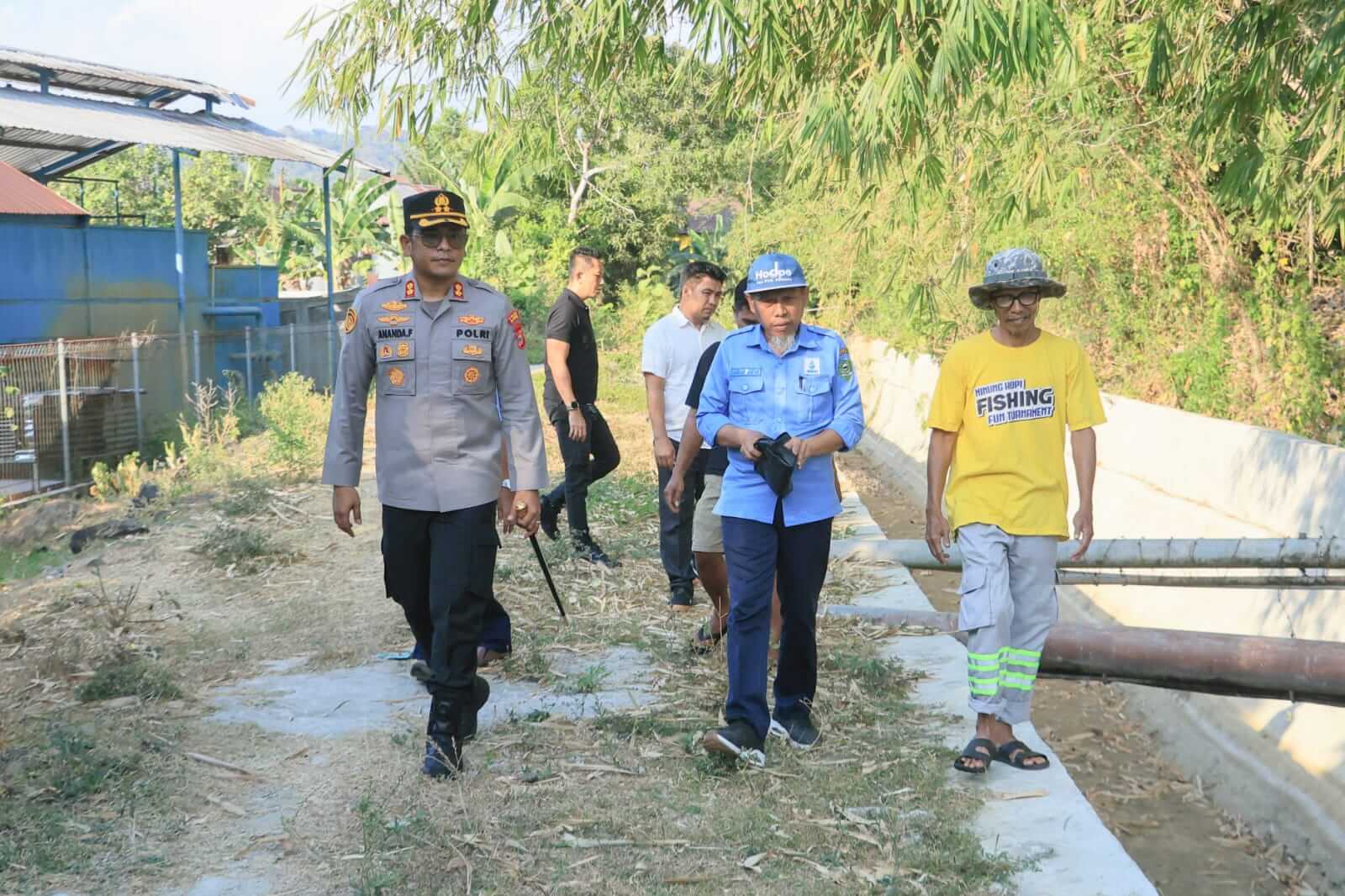 ​Cegah Krisis Air Bersih, Kapolres Barru Lakukan Deteksi Dini di Bendung Batu Bessi