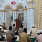 ​Safari Subuh di Masjid Masdarul Birri, Kapolres Barru Imbau Warga Manfaatkan Layanan Call Center 110